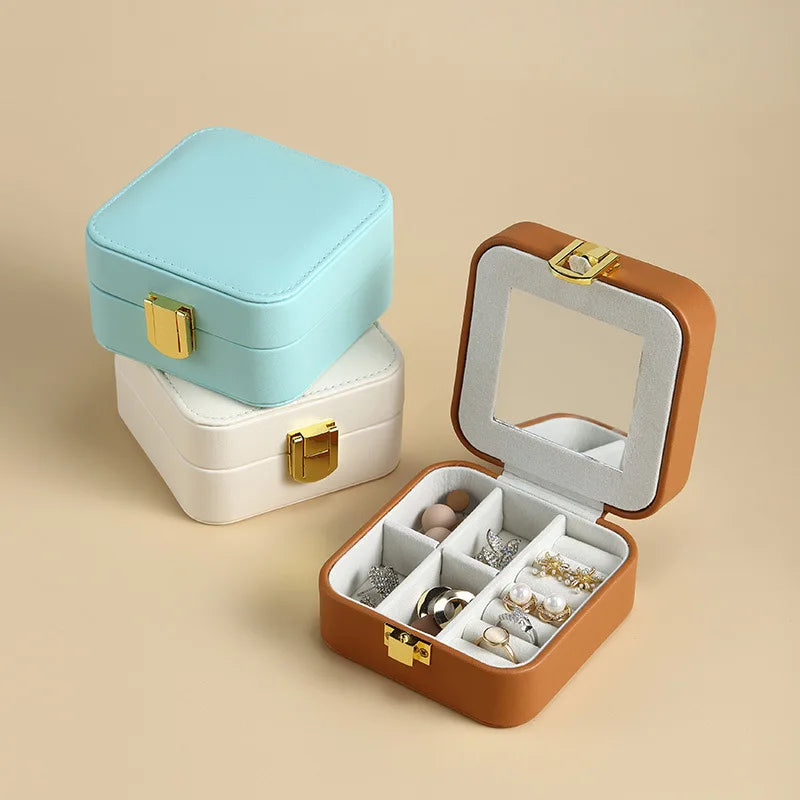 Petite Boîte à Bijoux avec Miroir ouverte